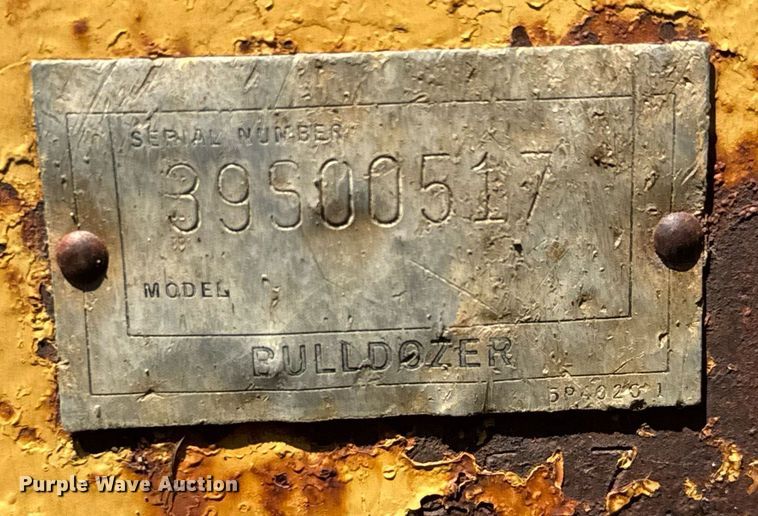 image for item DY0287 1984 Caterpillar 815B soil compactor