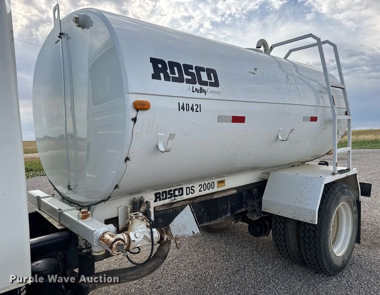 image for item DY0325 2006 International 4300 SBA water truck