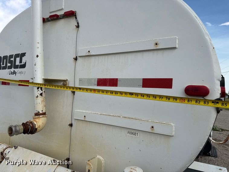 image for item DY0325 2006 International 4300 SBA water truck