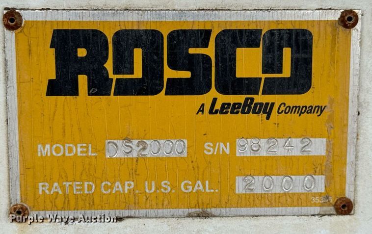 image for item DY0325 2006 International 4300 SBA water truck