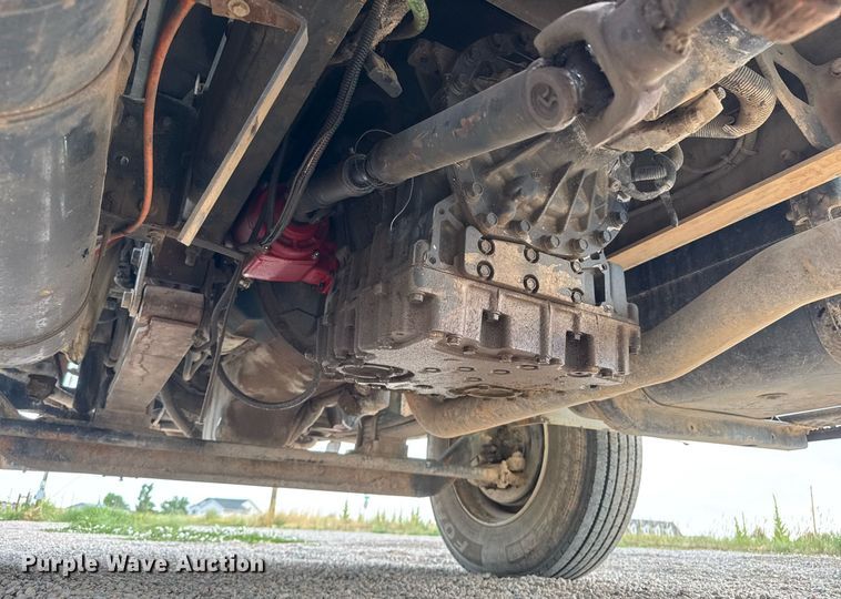 image for item DY0325 2006 International 4300 SBA water truck