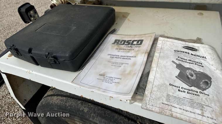 image for item DY0325 2006 International 4300 SBA water truck