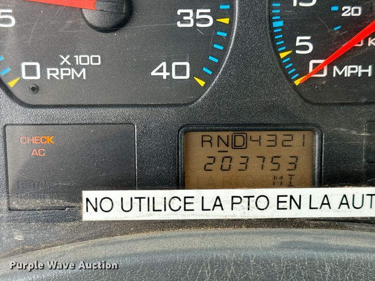 image for item DY0325 2006 International 4300 SBA water truck