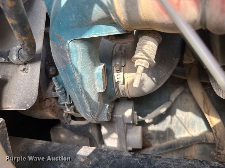 image for item DY0325 2006 International 4300 SBA water truck