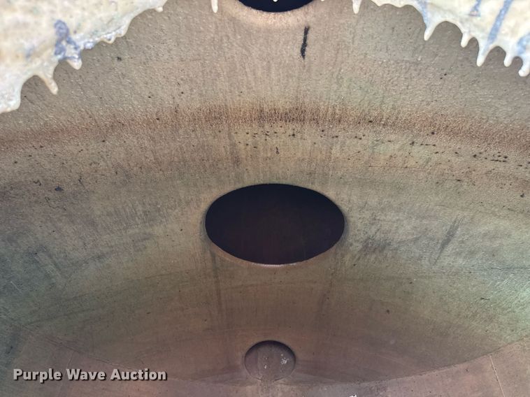 image for item DY0326 1979 Heil water tank trailer