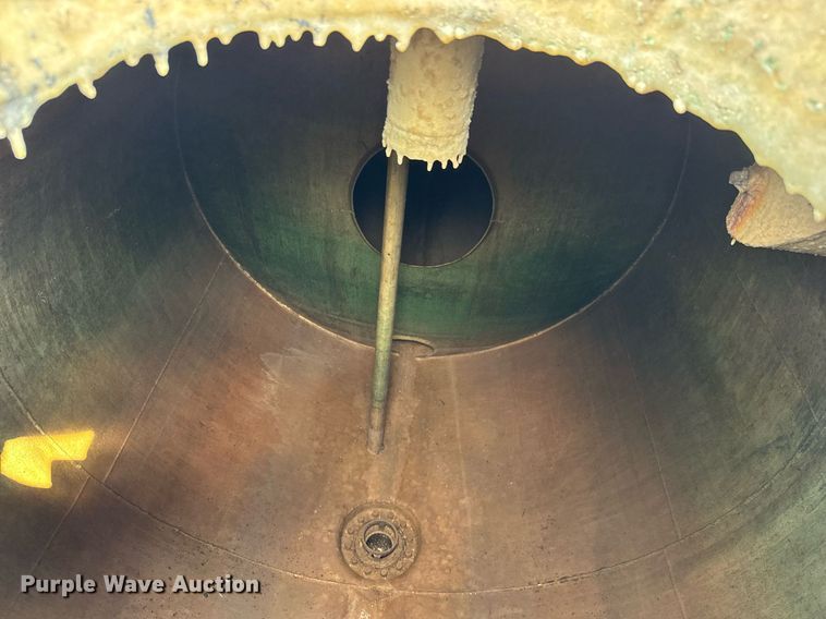 image for item DY0326 1979 Heil water tank trailer