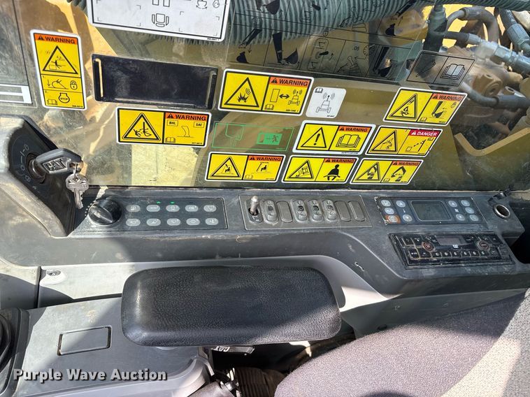 image for item DY0662 2016 Caterpillar 336FL excavator