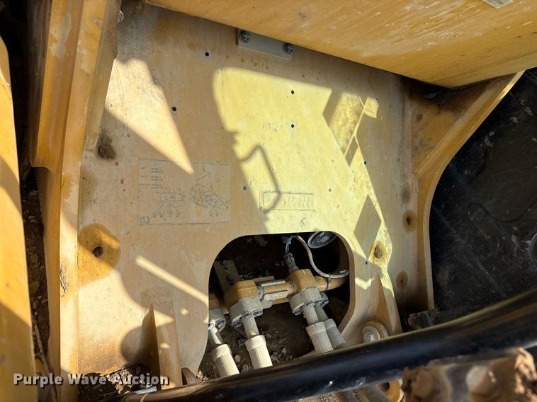 image for item DY0662 2016 Caterpillar 336FL excavator
