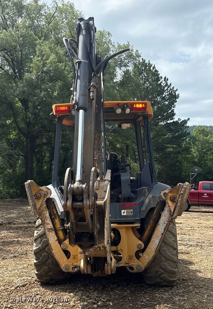 image for item DY0663 2013 John Deere 310SK backhoe