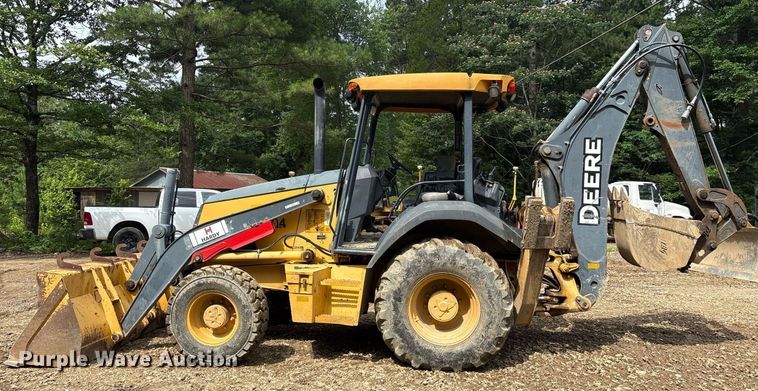 image for item DY0663 2013 John Deere 310SK backhoe