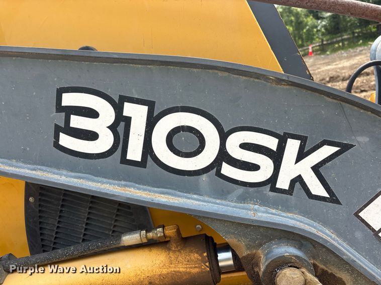 image for item DY0663 2013 John Deere 310SK backhoe