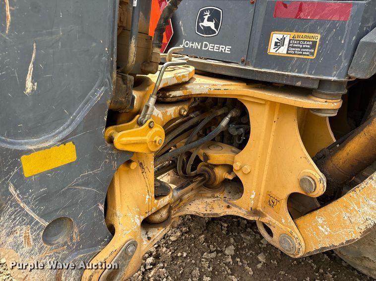 image for item DY0663 2013 John Deere 310SK backhoe