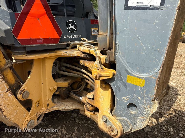 image for item DY0663 2013 John Deere 310SK backhoe