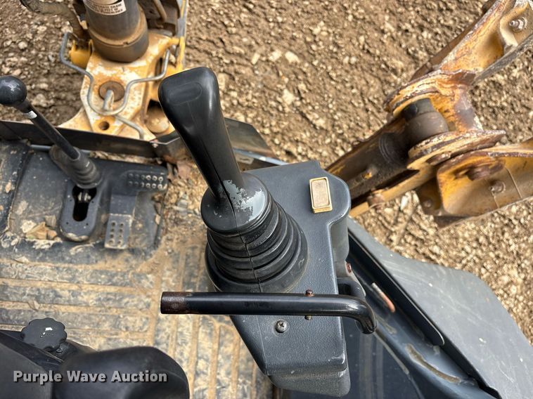 image for item DY0663 2013 John Deere 310SK backhoe