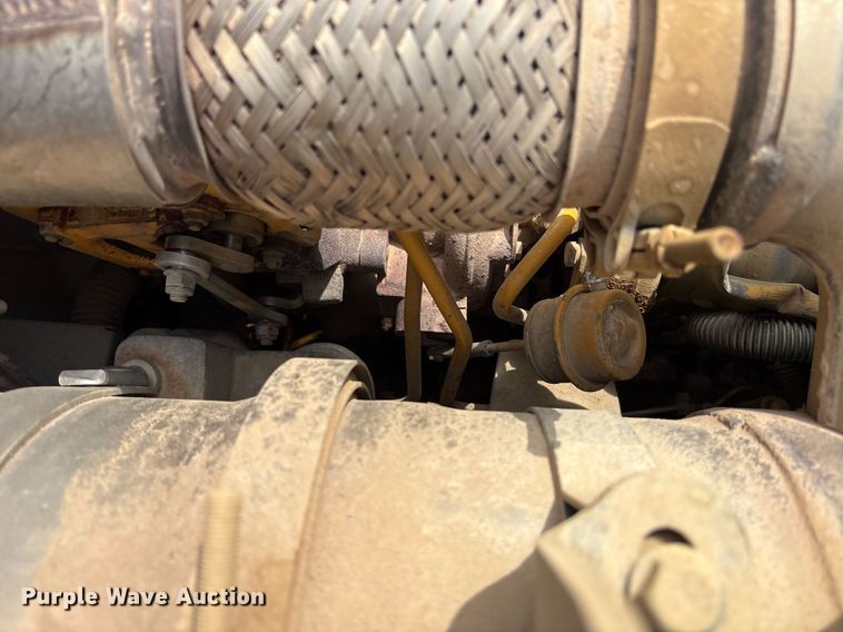 image for item DY0663 2013 John Deere 310SK backhoe