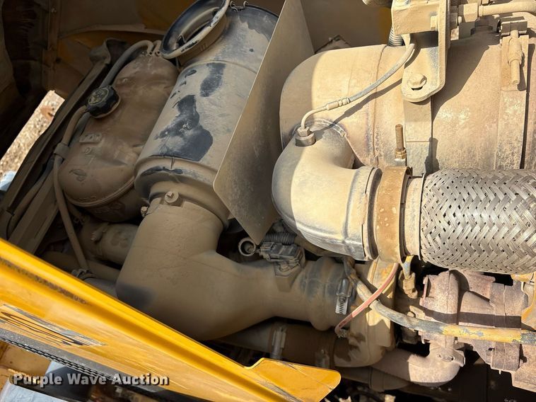 image for item DY0663 2013 John Deere 310SK backhoe