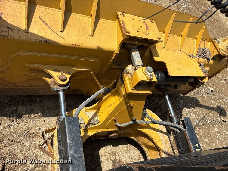 image for item DY0664 2015 Caterpillar D6K2 XL dozer