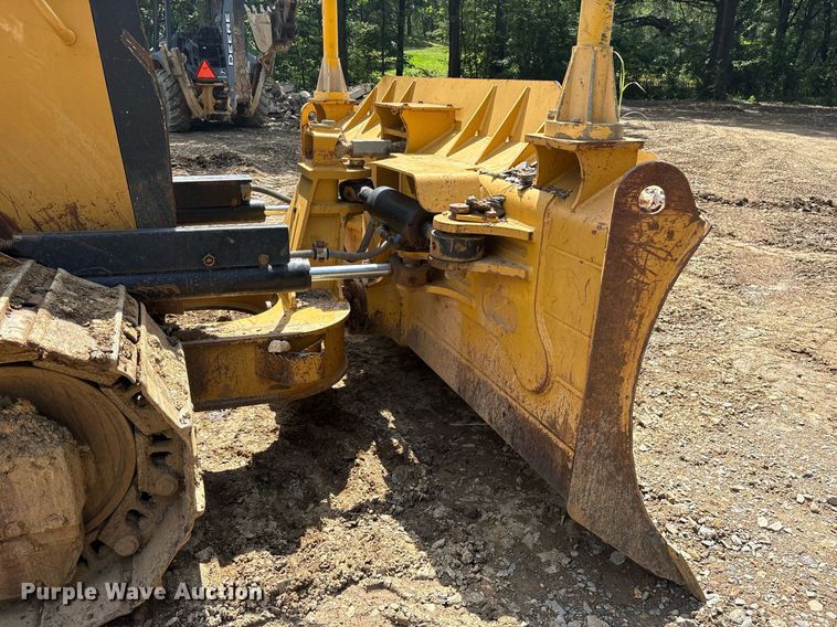 image for item DY0664 2015 Caterpillar D6K2 XL dozer