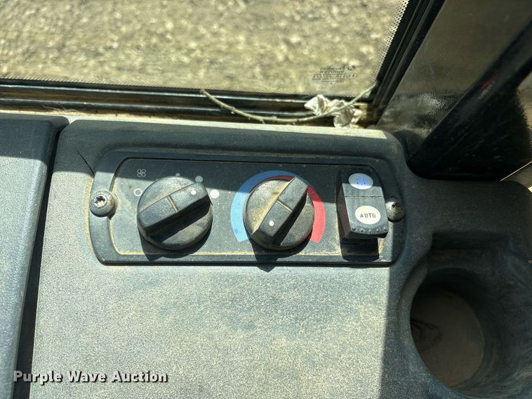 image for item DY0664 2015 Caterpillar D6K2 XL dozer