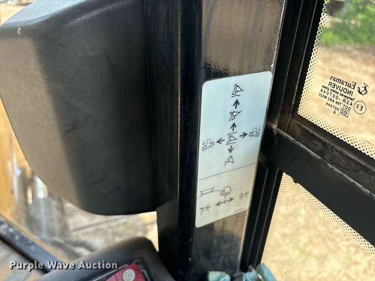 image for item DY0664 2015 Caterpillar D6K2 XL dozer