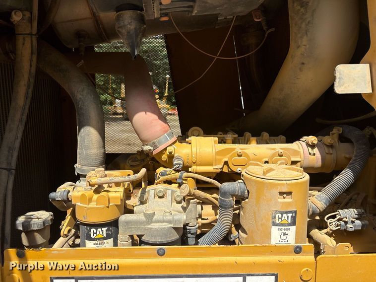 image for item DY0664 2015 Caterpillar D6K2 XL dozer