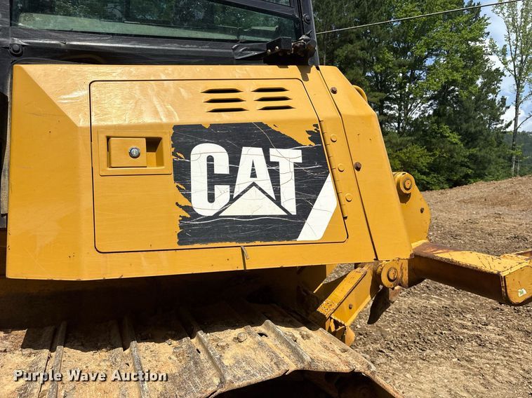 image for item DY0664 2015 Caterpillar D6K2 XL dozer