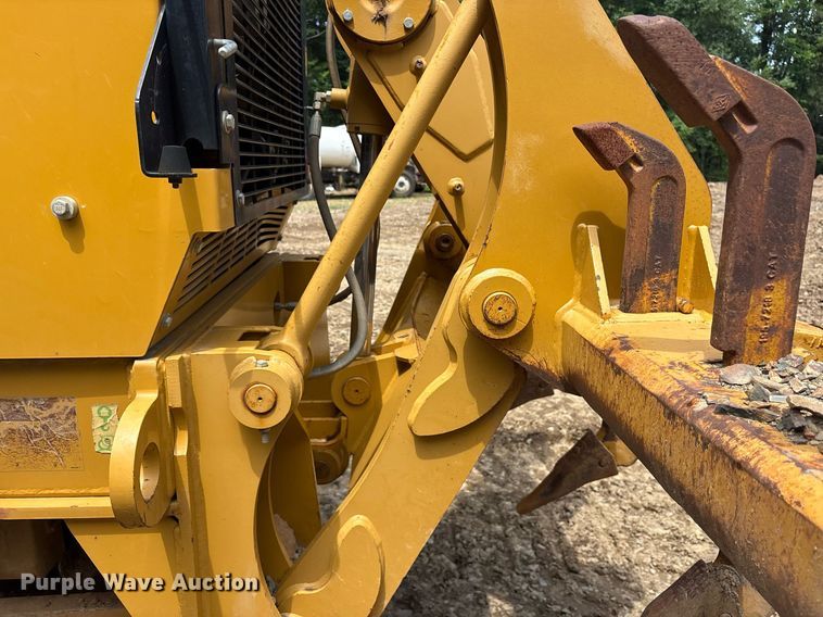 image for item DY0665 2010 Caterpillar 140M motor grader