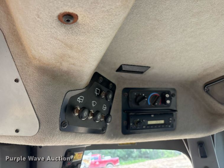 image for item DY0665 2010 Caterpillar 140M motor grader