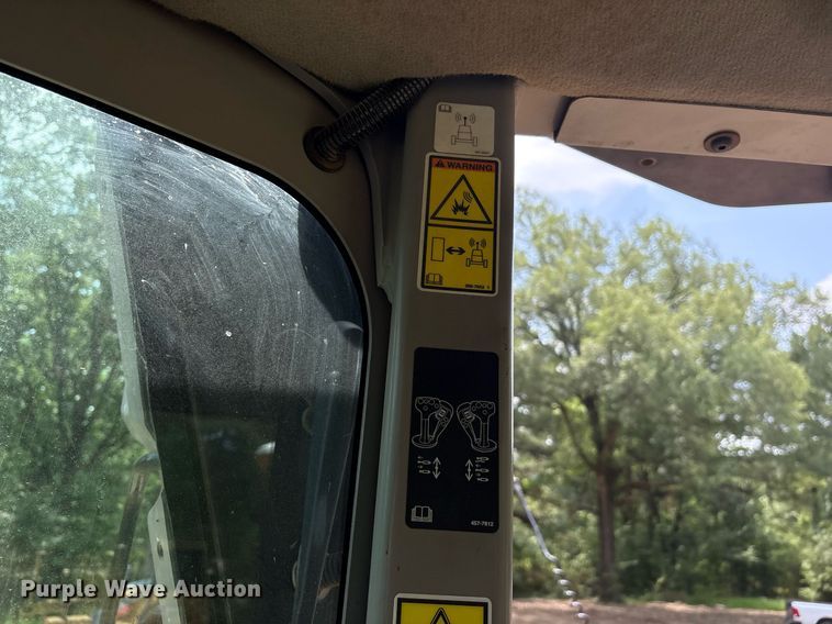 image for item DY0665 2010 Caterpillar 140M motor grader