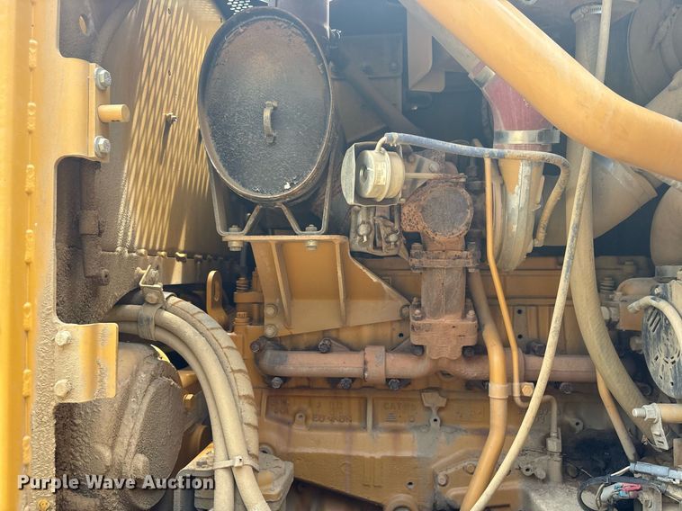 image for item DY0665 2010 Caterpillar 140M motor grader