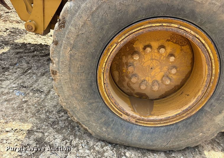 image for item DY0665 2010 Caterpillar 140M motor grader