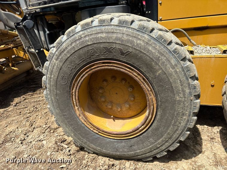 image for item DY0665 2010 Caterpillar 140M motor grader