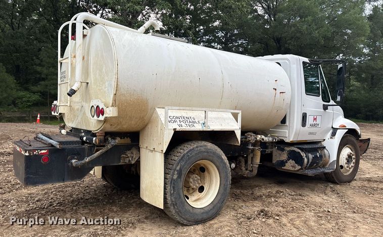 image for item DY0666 2006 International MA025 water truck