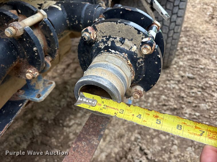 image for item DY0666 2006 International MA025 water truck