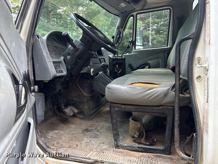 image for item DY0666 2006 International MA025 water truck