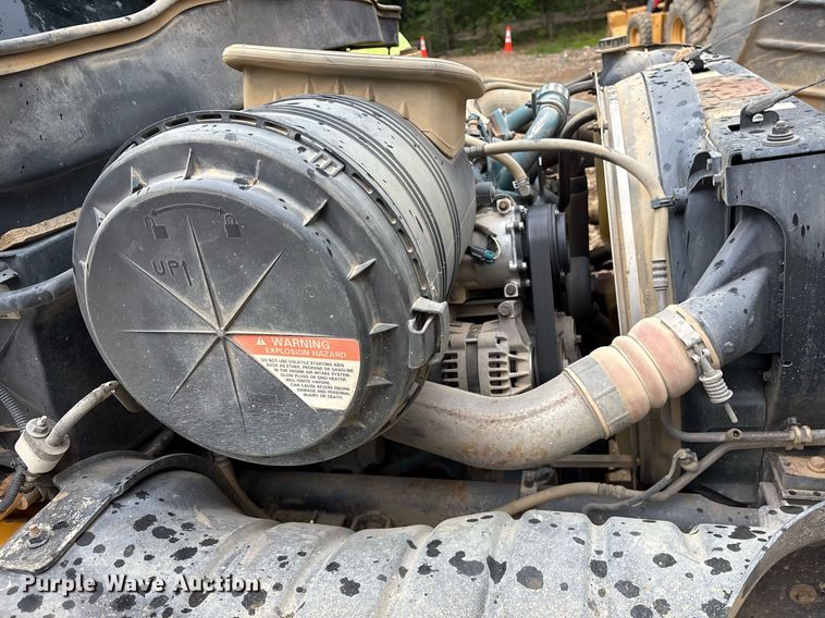 image for item DY0666 2006 International MA025 water truck