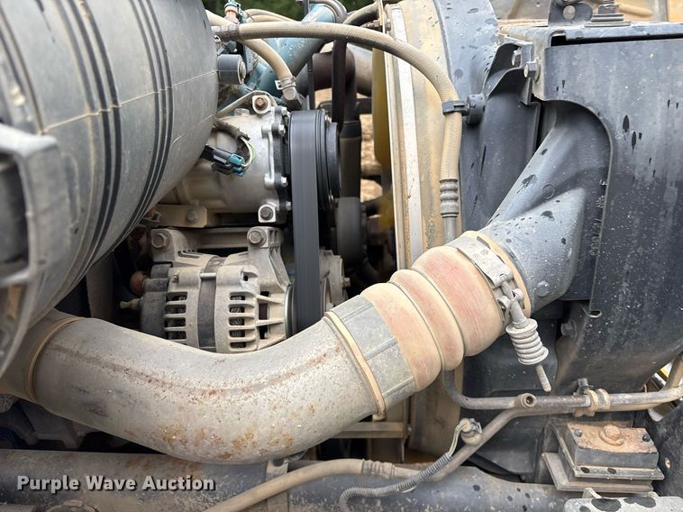 image for item DY0666 2006 International MA025 water truck