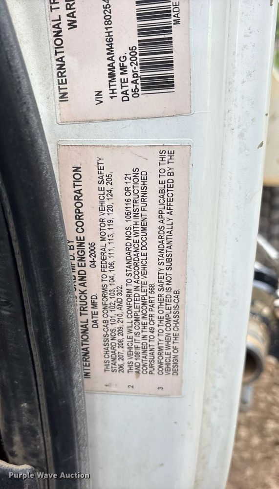 image for item DY0666 2006 International MA025 water truck