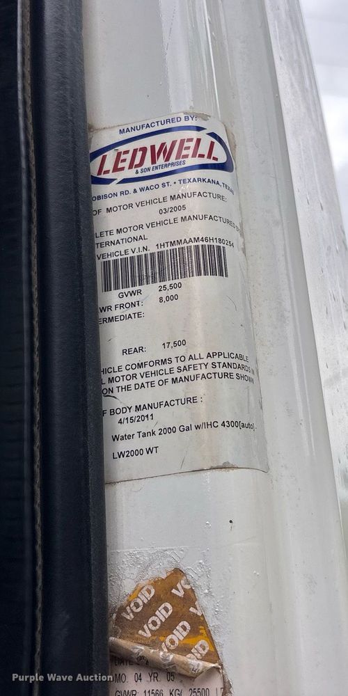 image for item DY0666 2006 International MA025 water truck