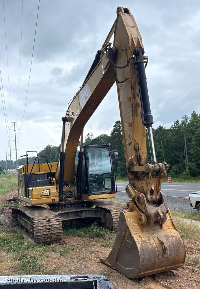 EXCAVADORA 2018 CATERPILLAR 320