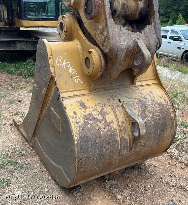 image for item DY0667 2018 Caterpillar 320 excavator