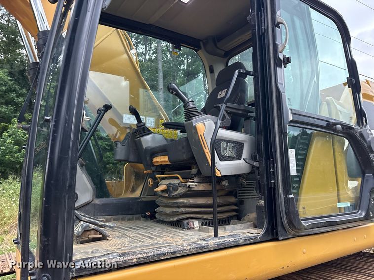 image for item DY0667 2018 Caterpillar 320 excavator