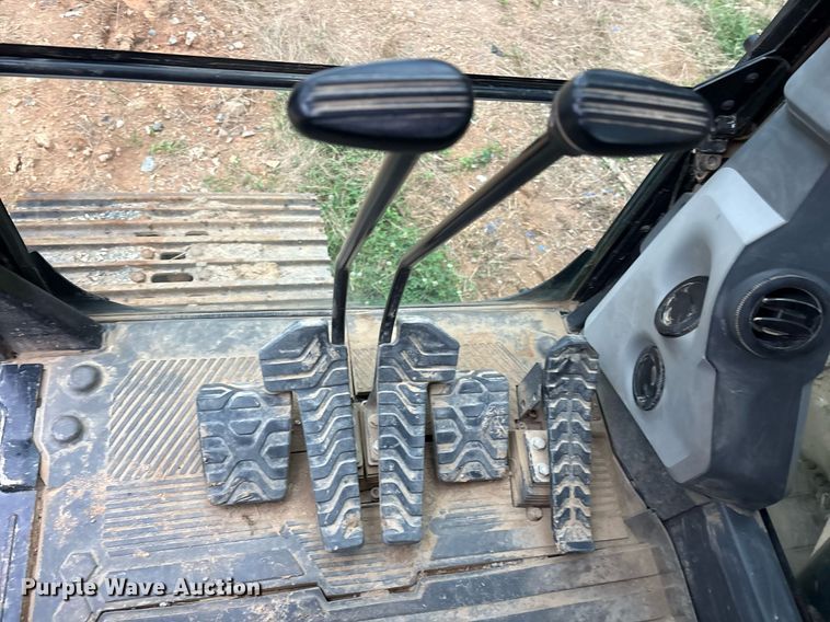 image for item DY0667 2018 Caterpillar 320 excavator