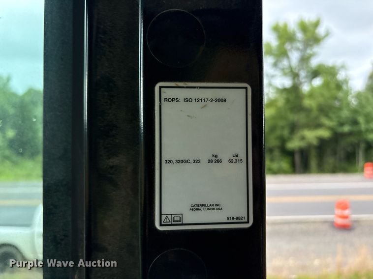 image for item DY0667 2018 Caterpillar 320 excavator