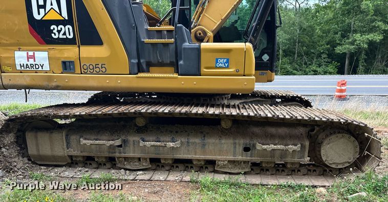 image for item DY0667 2018 Caterpillar 320 excavator