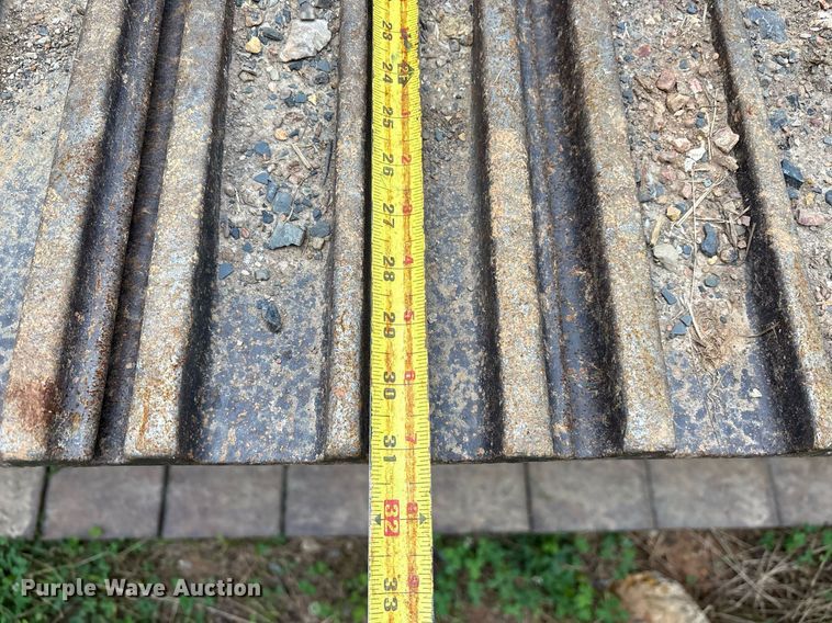 image for item DY0667 2018 Caterpillar 320 excavator