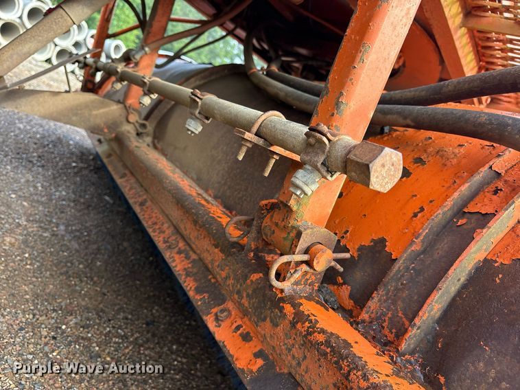 image for item DY0668 2013 Broce KR350 broom