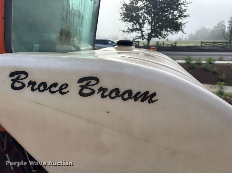 image for item DY0668 2013 Broce KR350 broom