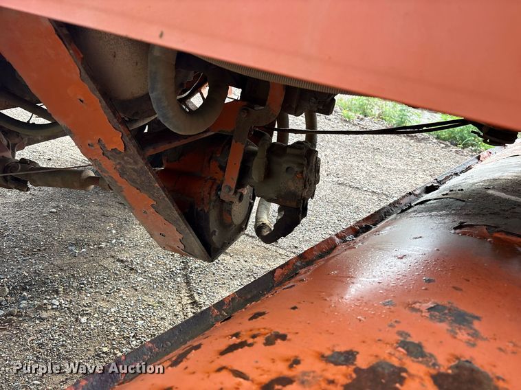 image for item DY0668 2013 Broce KR350 broom