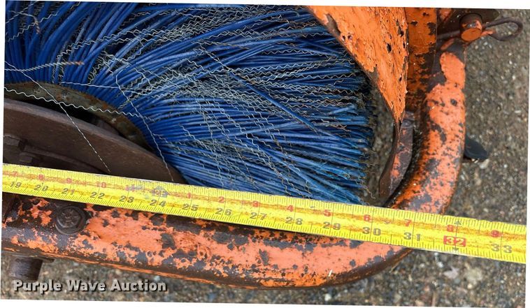 image for item DY0668 2013 Broce KR350 broom